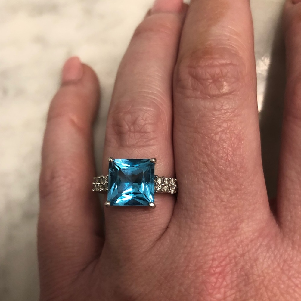 14kt White Gold Blue Topaz Ring with Diamonds